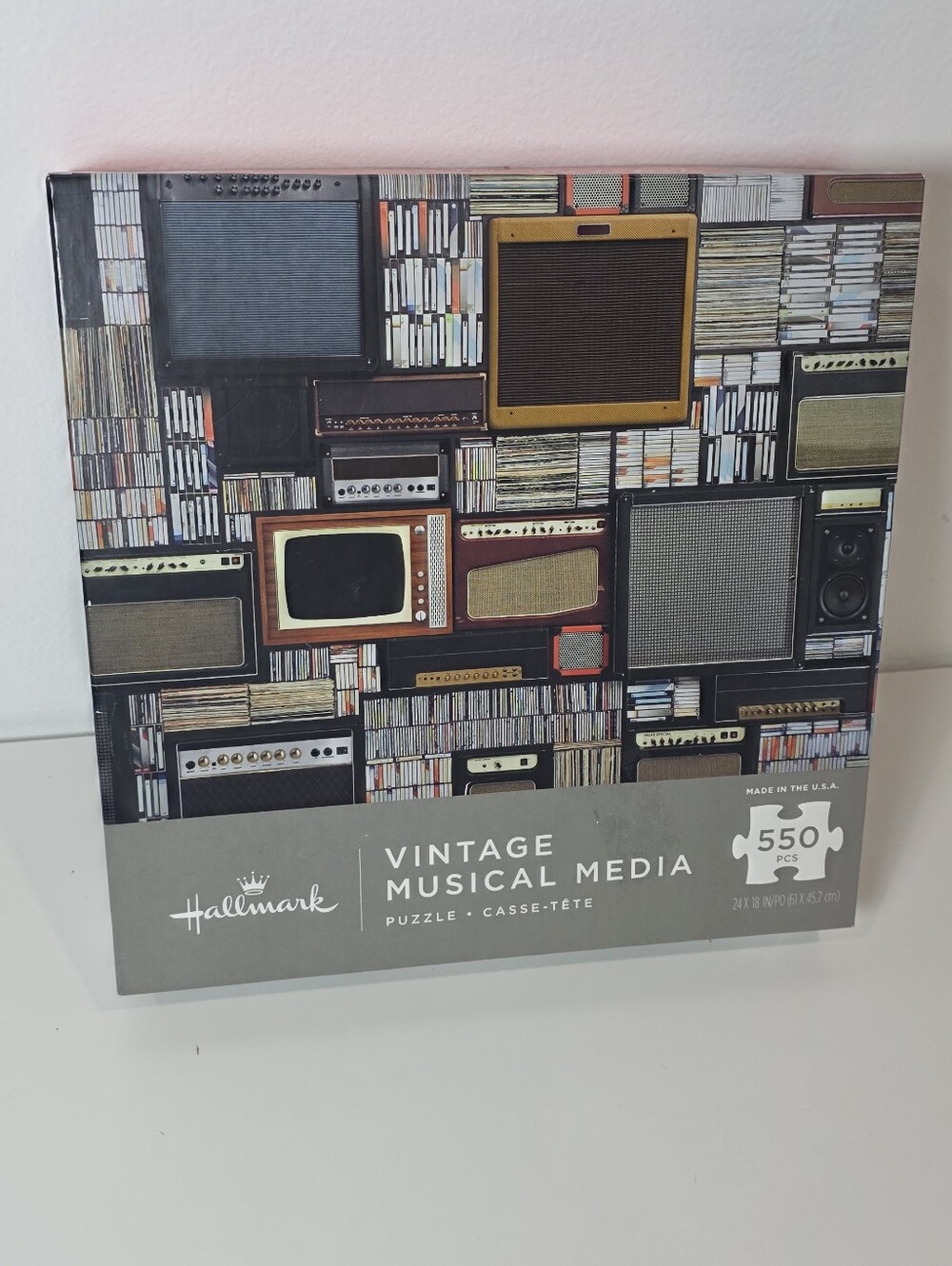 Hallmark Vintage Musical Media 550 Piece Jigsaw Puzzle BRAND NEW - Picture 1 of 4